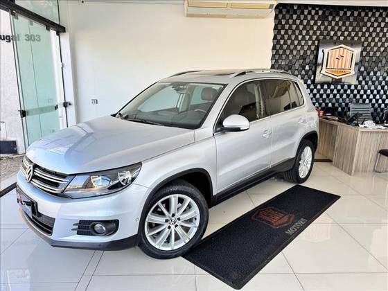 VOLKSWAGEN TIGUAN 2.0 TSI 16V TURBO GASOLINA 4P TIPTRONIC VOLKSWAGEN TIGUAN 2.0 TSI 16V TURBO GASOLINA 4P TIPTRONIC